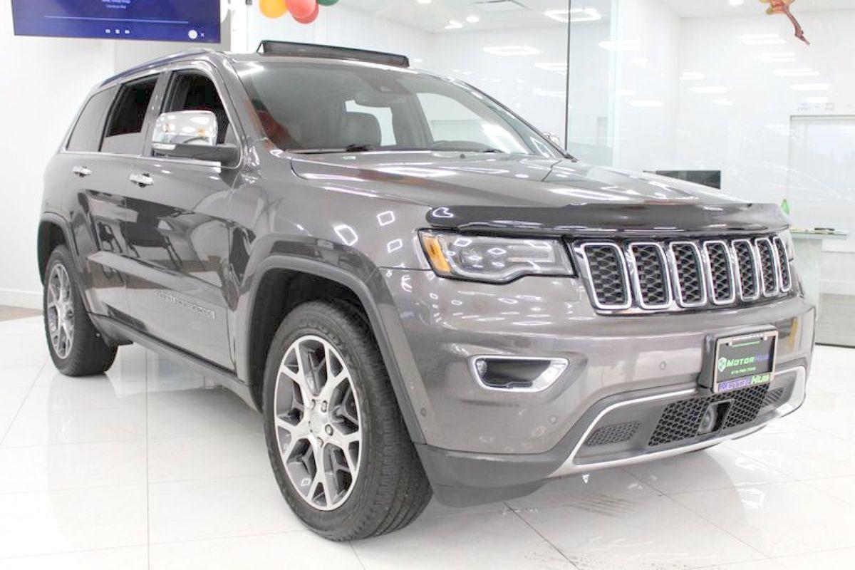 2019 Jeep Grand Cherokee Limited photo 3