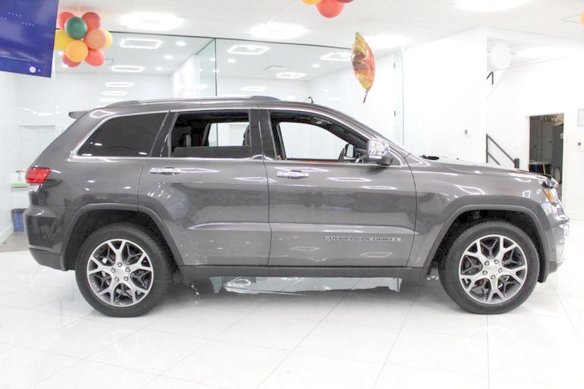 2019 Jeep Grand Cherokee Limited photo 4