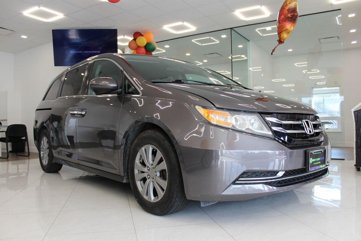 2015 Honda Odyssey EX photo 3