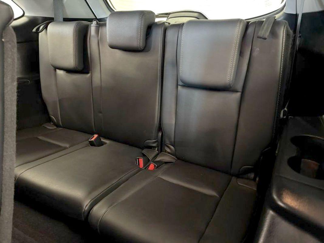2016 Toyota Highlander XLE photo 17