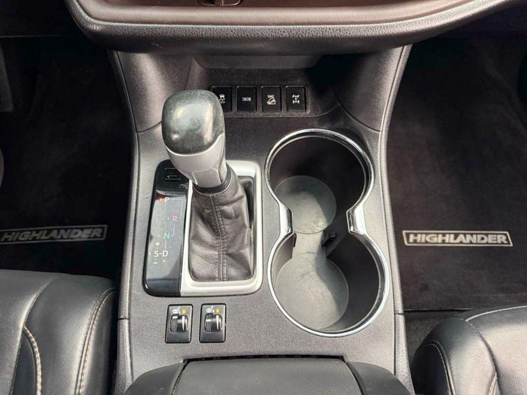 2016 Toyota Highlander XLE photo 7