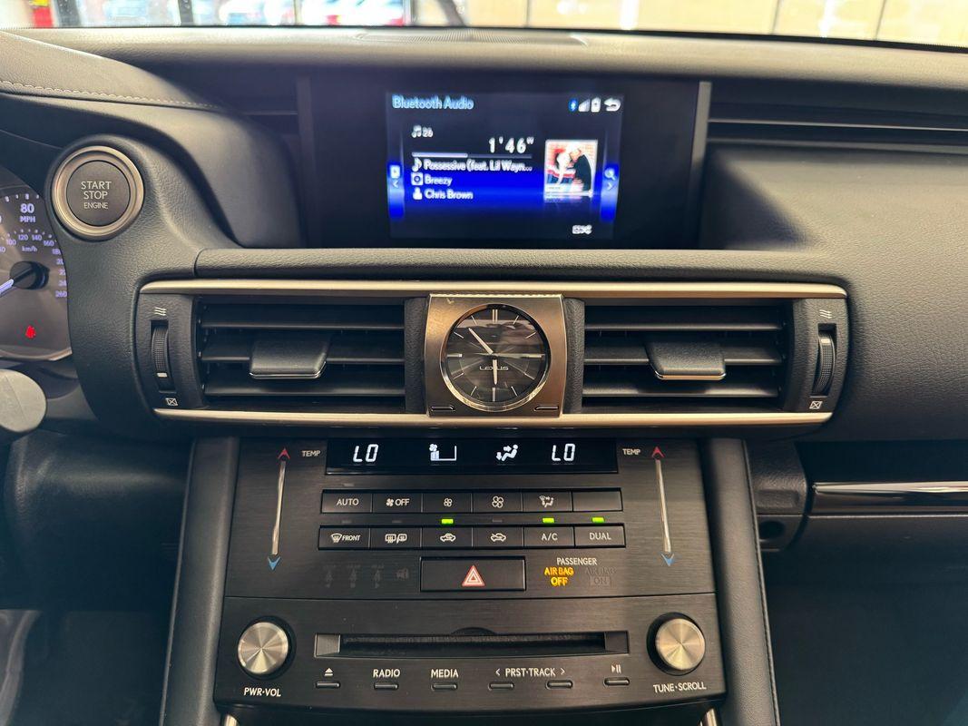 2017 Lexus IS 300 photo 21