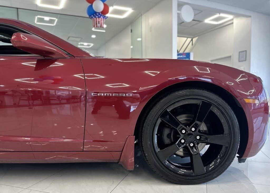 2011 Chevrolet Camaro photo 11
