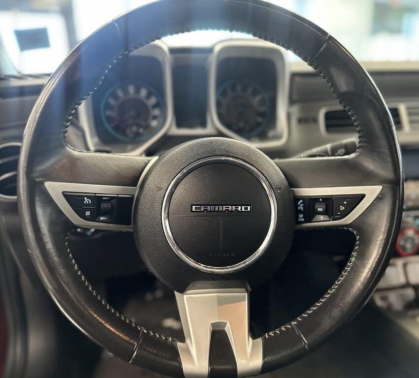 2011 Chevrolet Camaro photo 21