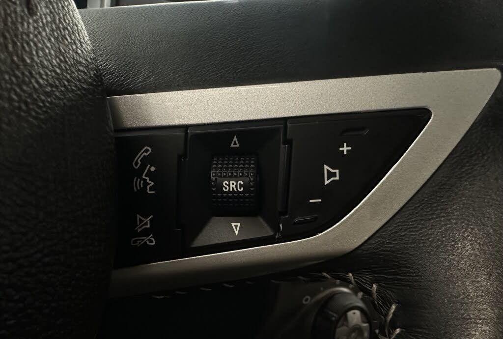 2011 Chevrolet Camaro photo 22