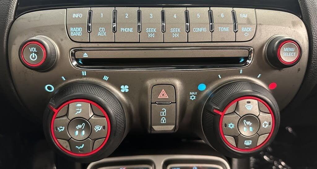 2011 Chevrolet Camaro photo 23