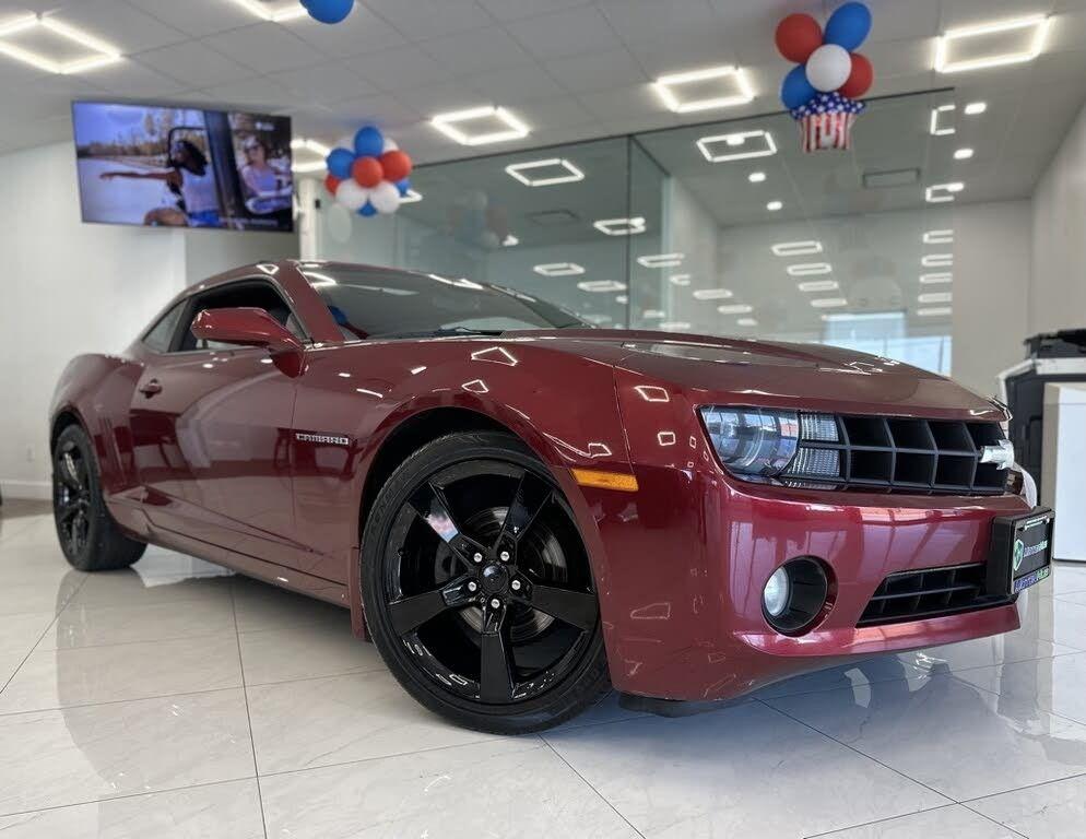 2011 Chevrolet Camaro photo 3