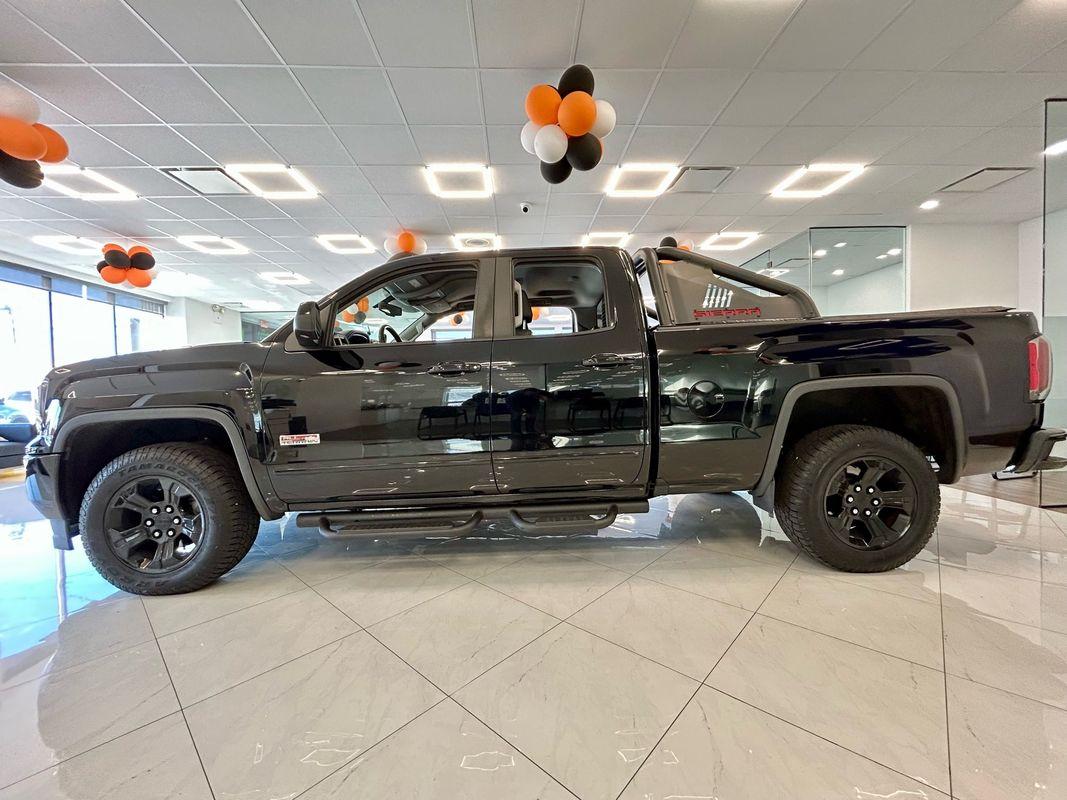 2017 Gmc Sierra 1500 SLT photo 5