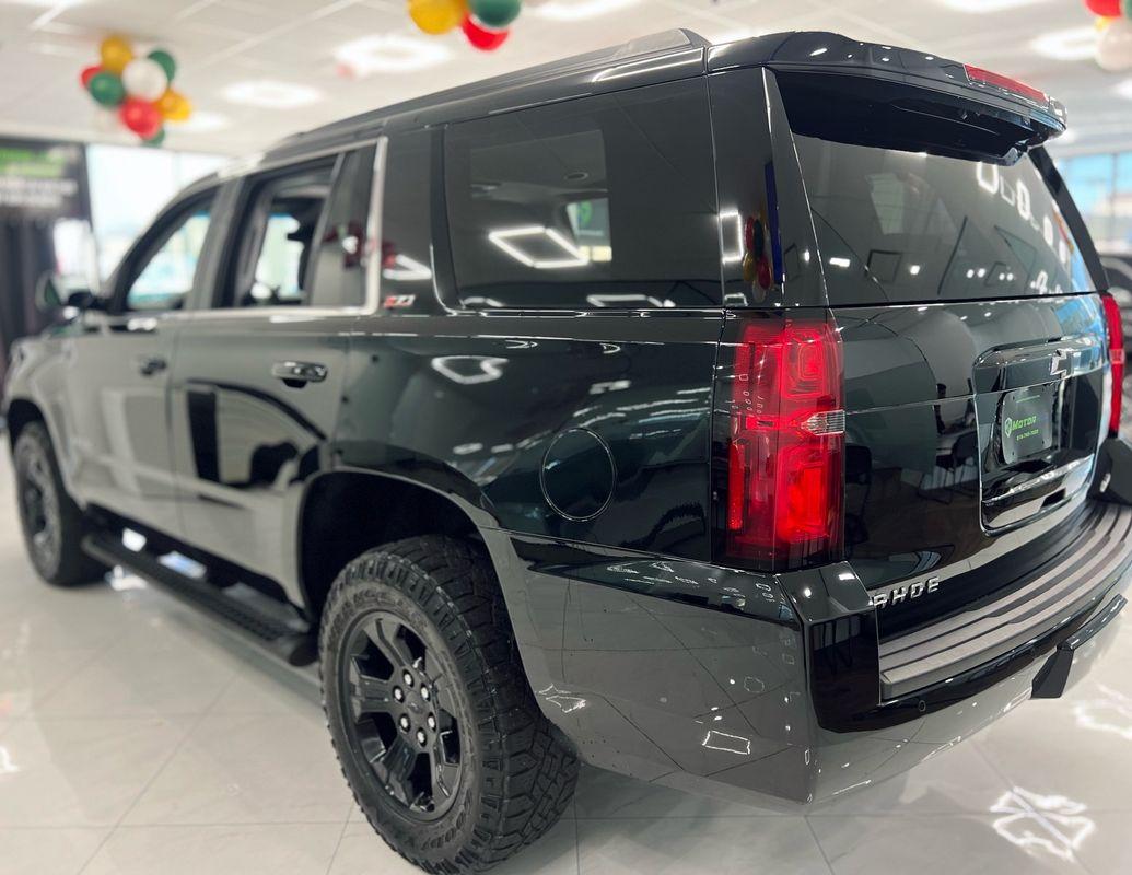 2019 Chevrolet Tahoe LT photo 3