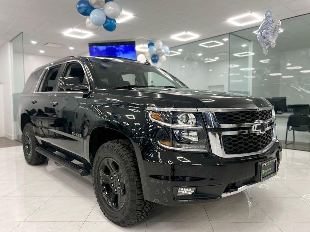 2018 Chevrolet Tahoe LT photo 3