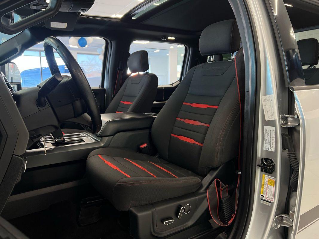 2016 Ford F-150 XLT photo 17