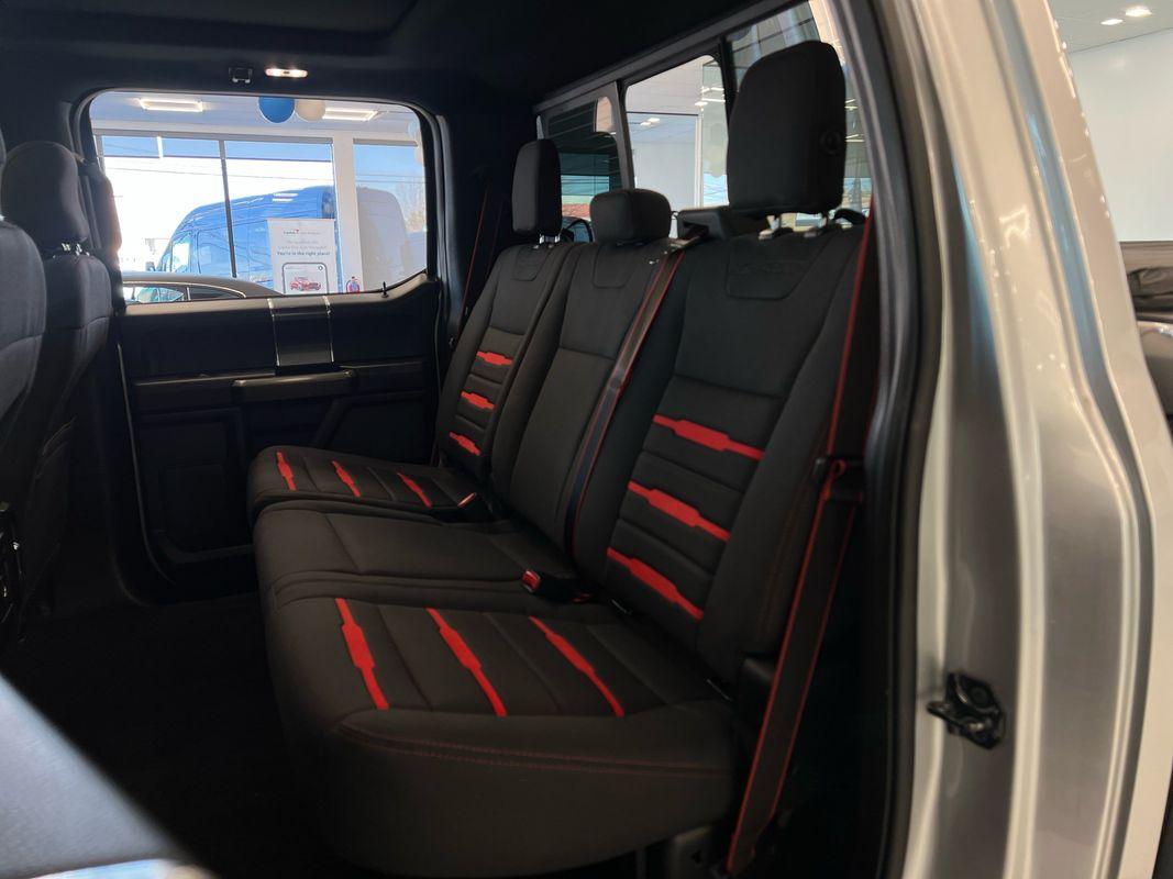 2016 Ford F-150 XLT photo 19