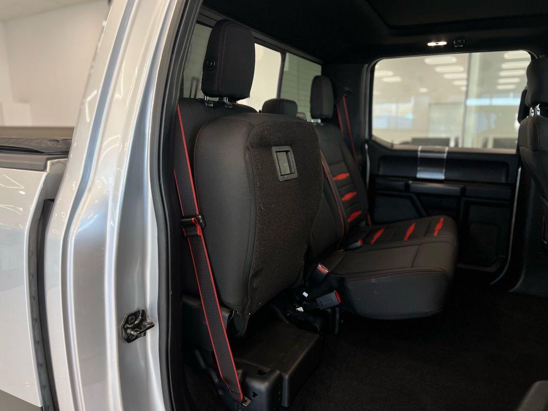 2016 Ford F-150 XLT photo 22