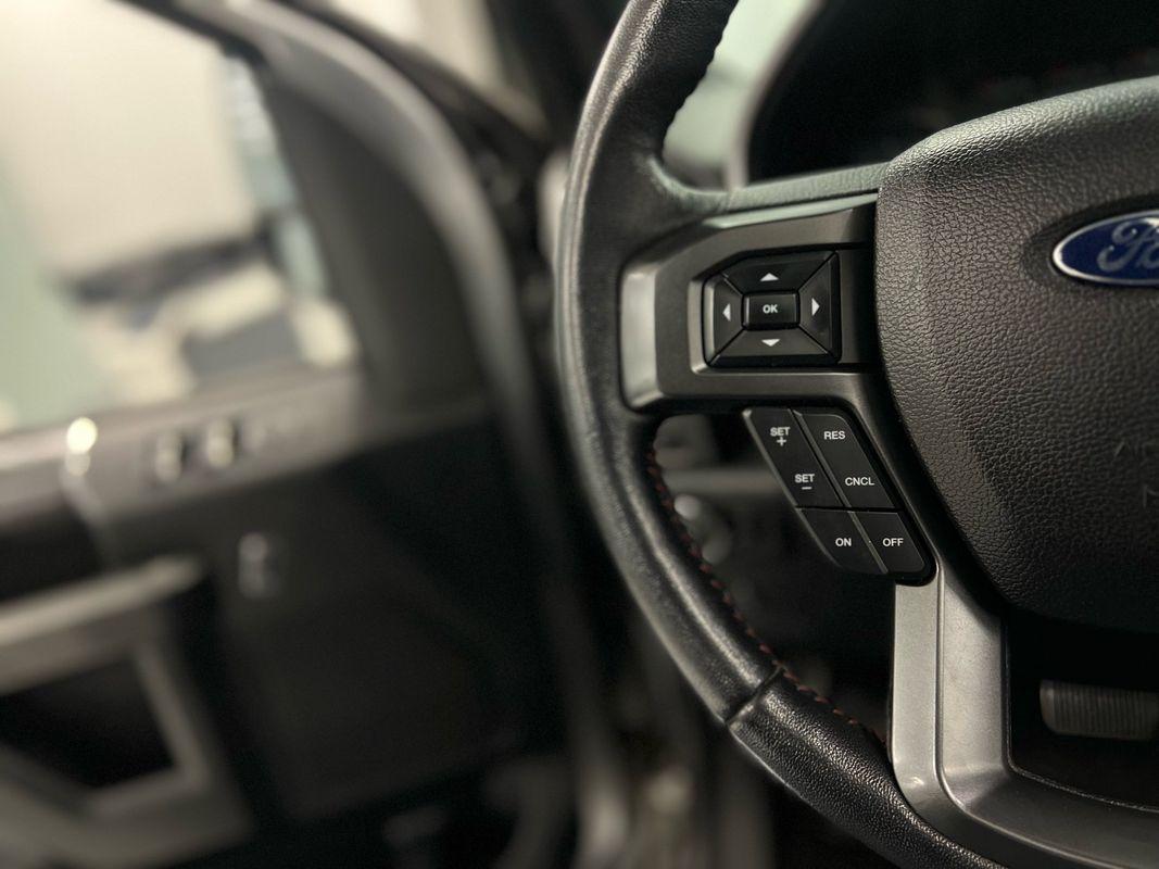 2016 Ford F-150 XLT photo 24