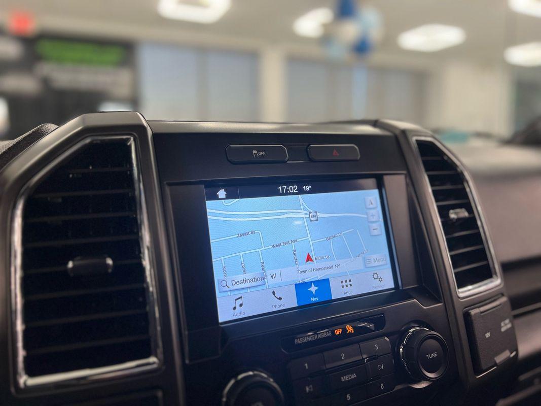 2016 Ford F-150 XLT photo 32