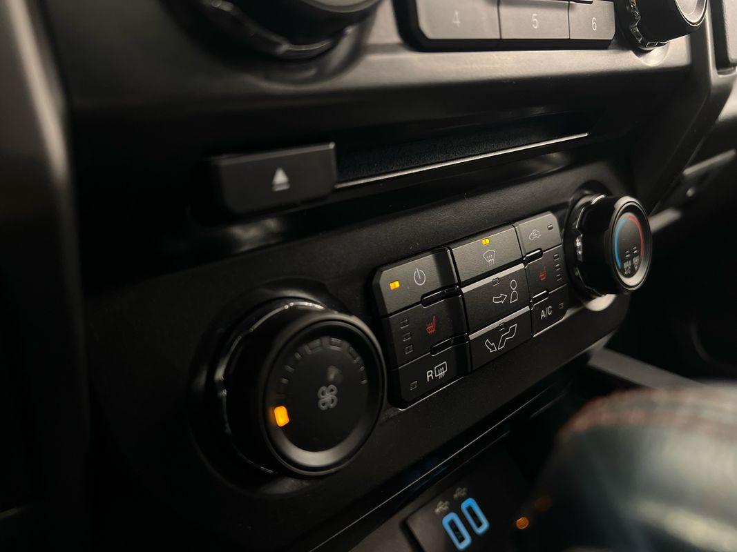 2016 Ford F-150 XLT photo 36