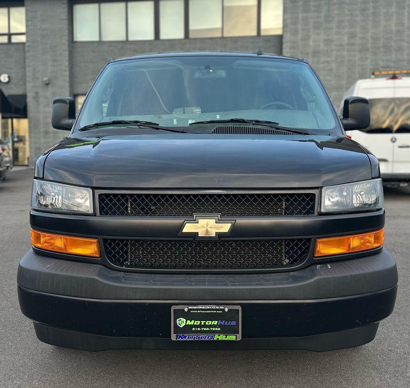 2019 Chevrolet Express LS 3500 photo 2