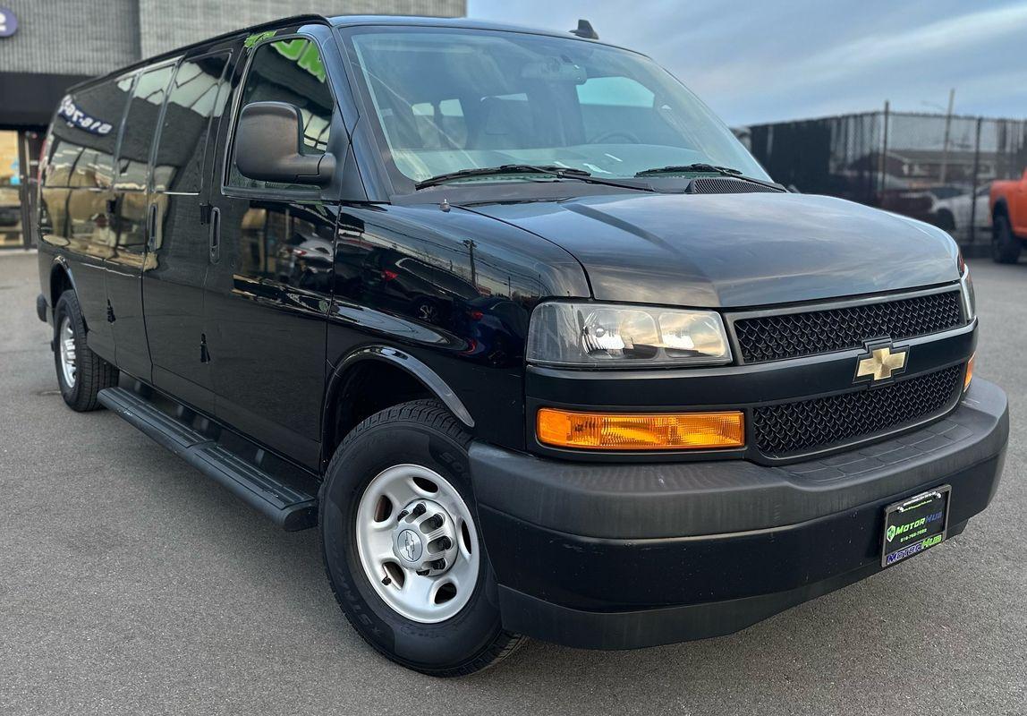 2019 Chevrolet Express LS 3500 photo 3