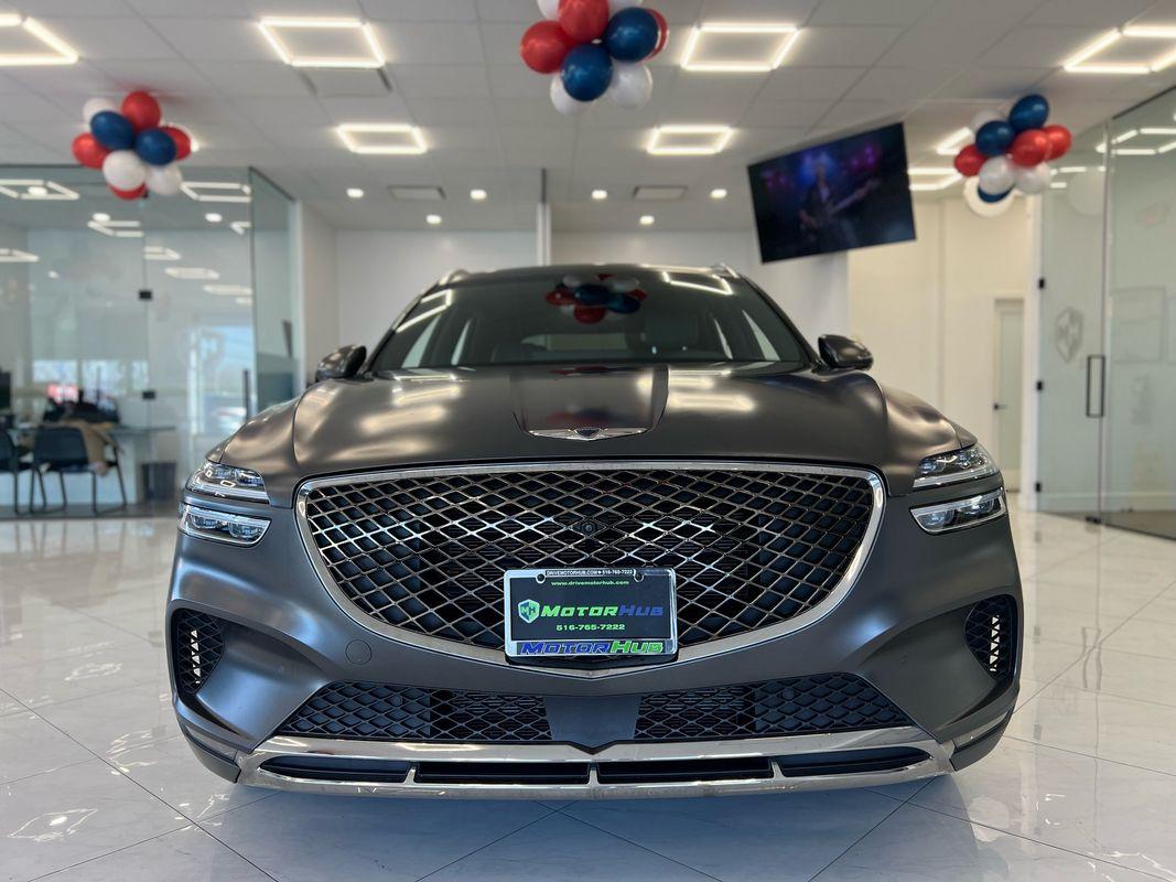 2022 Genesis GV70 2.5T Standard photo 2