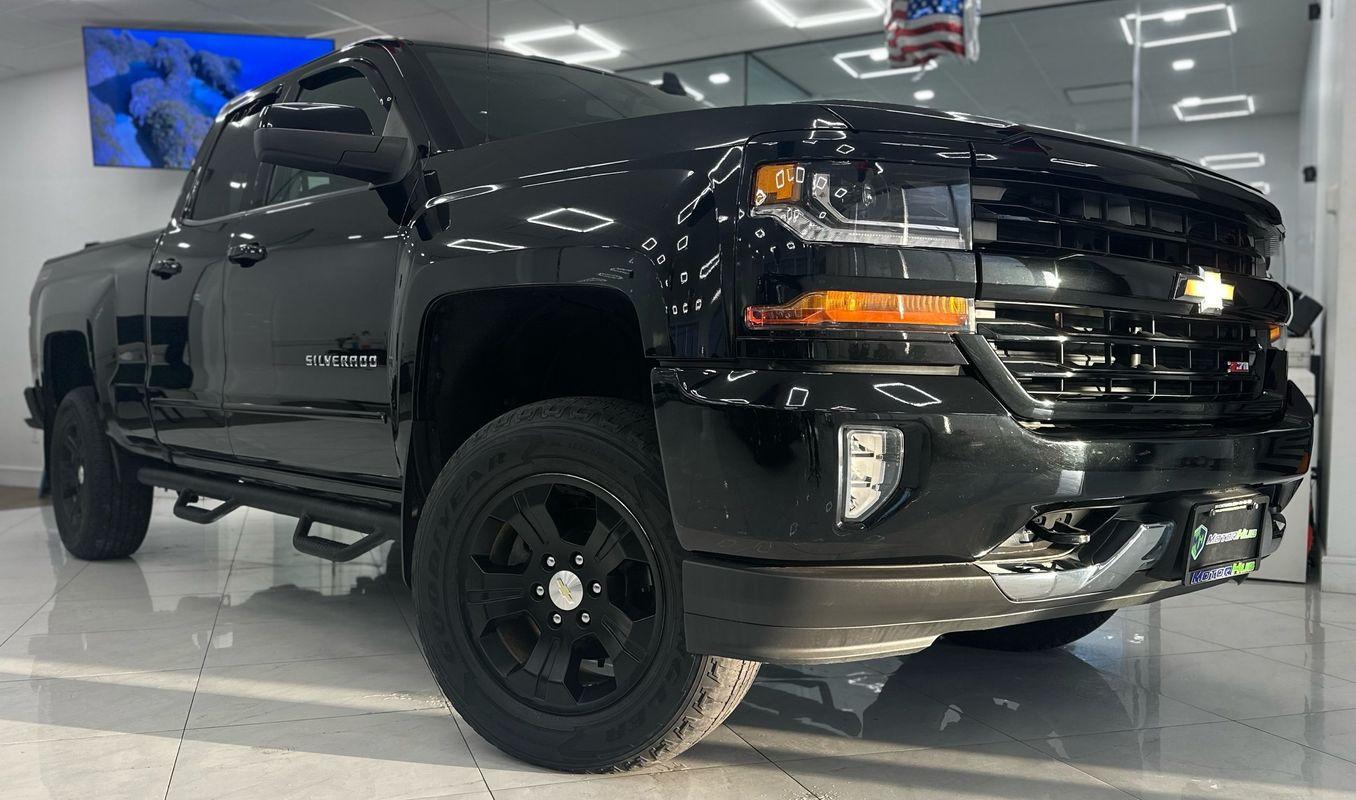 2017 Chevrolet Silverado 1500 LT Z71 photo 3