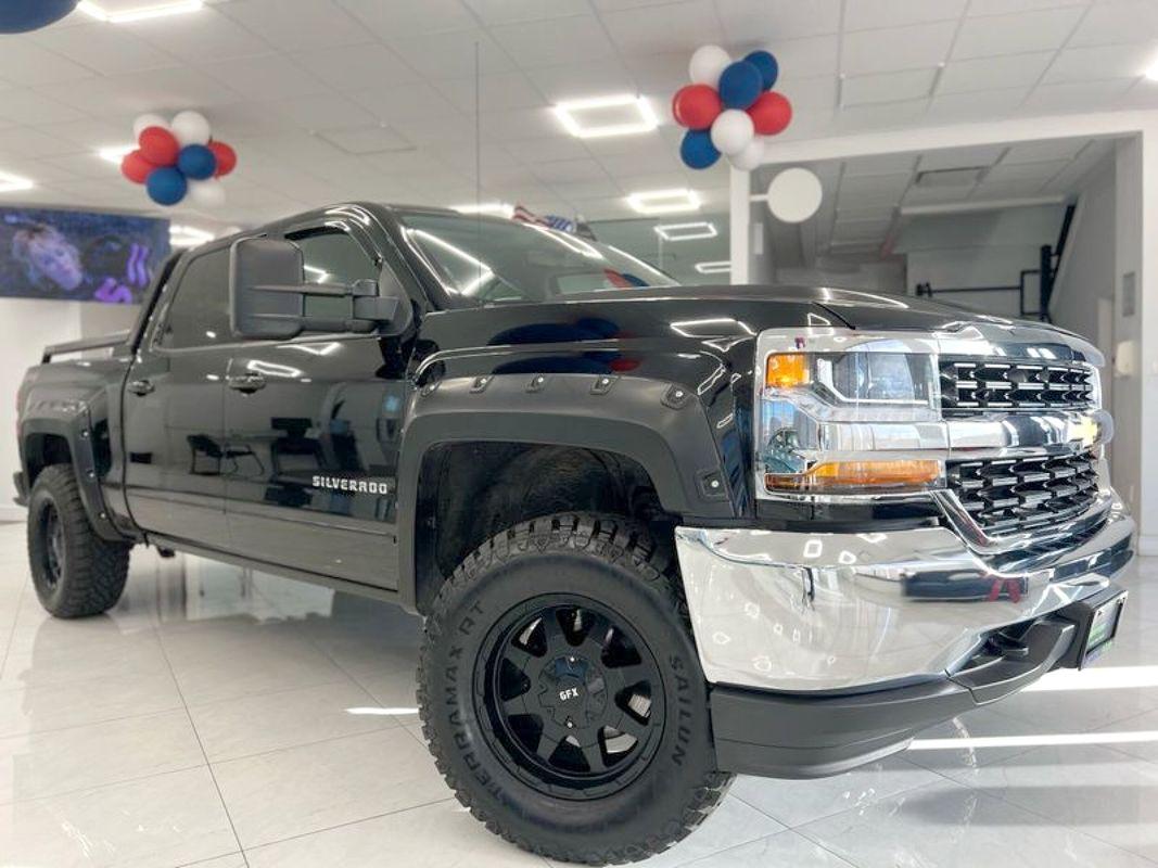 2016 Chevrolet Silverado 1500 LT photo 3