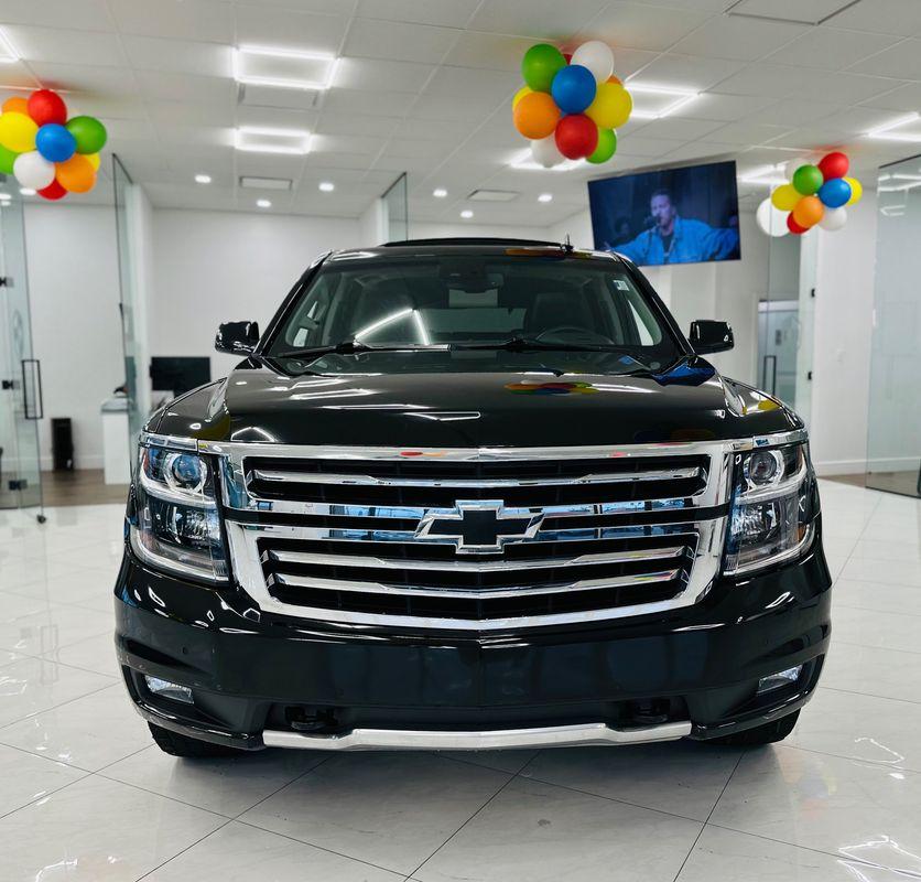 2018 Chevrolet Tahoe LT photo 2