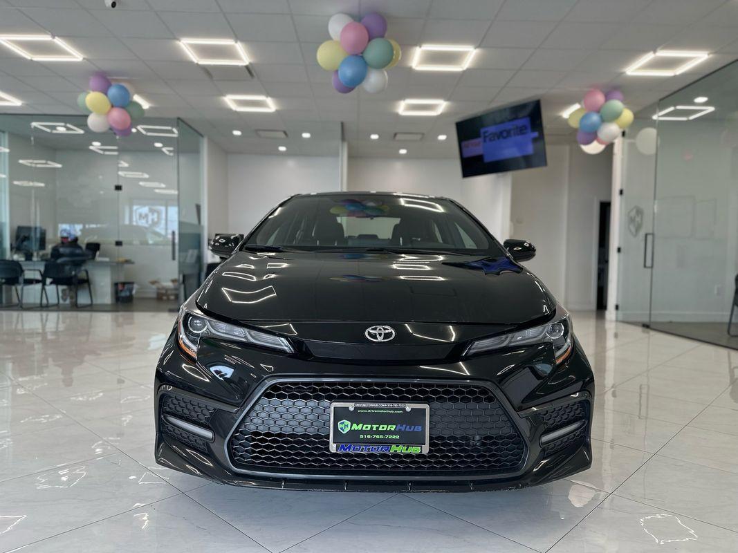 2022 Toyota Corolla SE photo 2