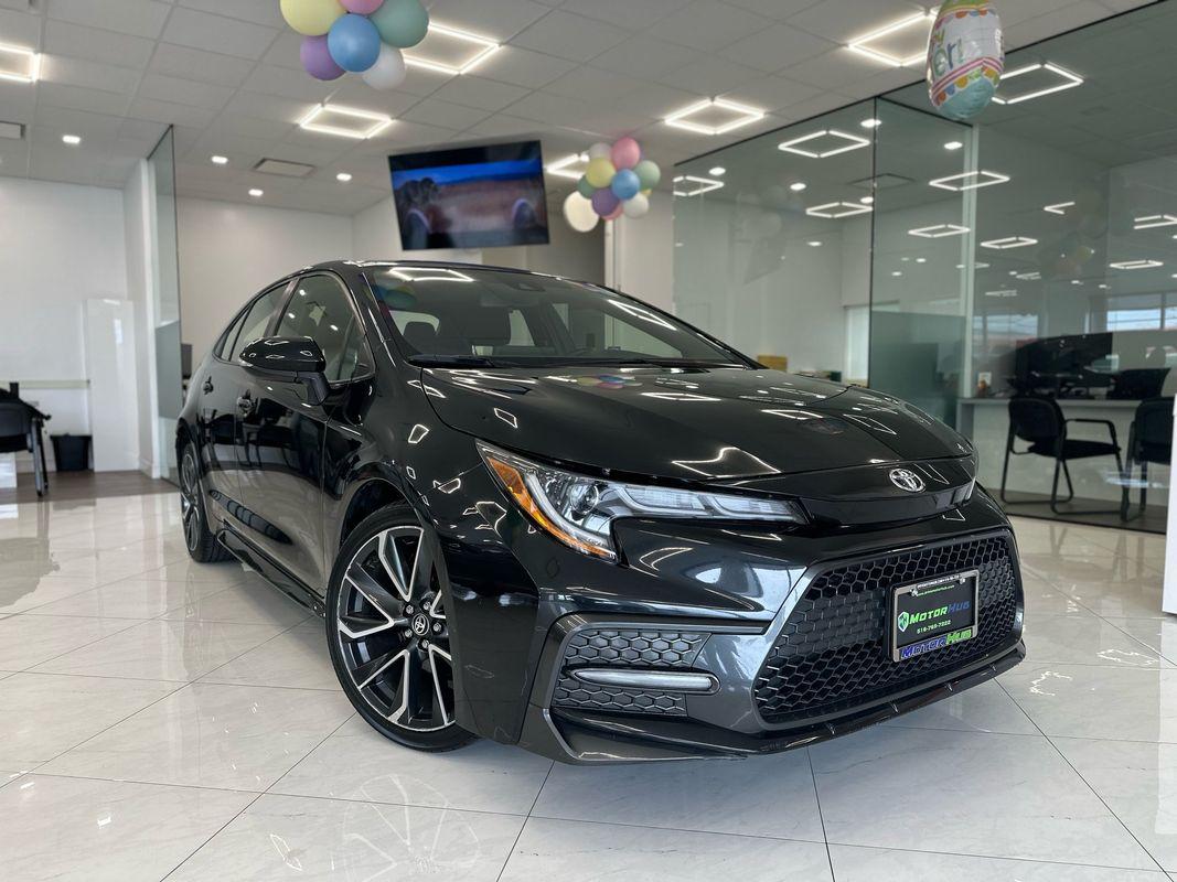 2022 Toyota Corolla SE photo 3