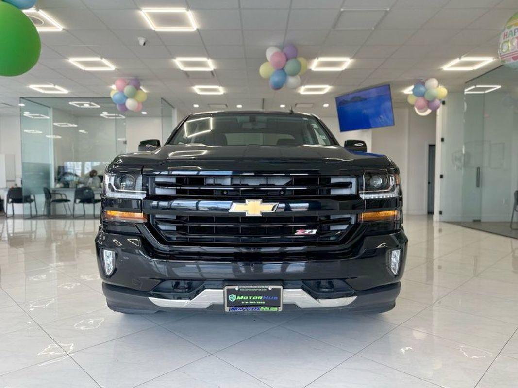 2016 Chevrolet Silverado 1500 LT Z71 photo 2