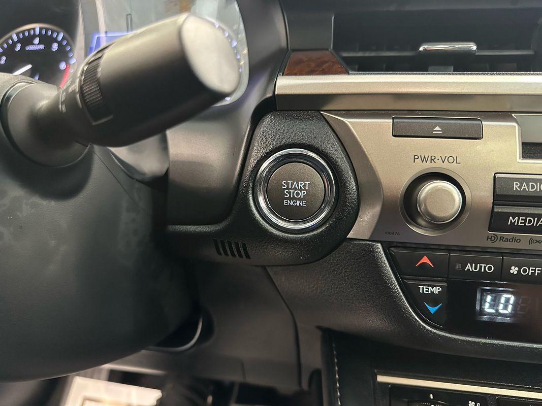 2016 Lexus ES 350 photo 27