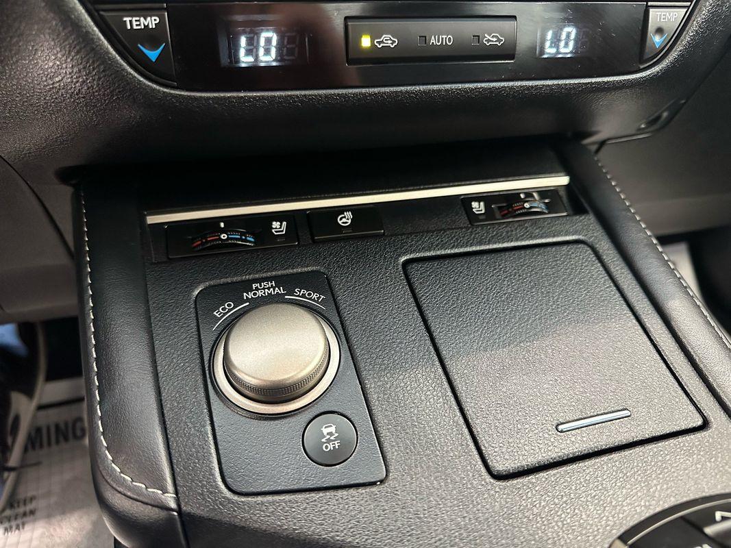 2016 Lexus ES 350 photo 34