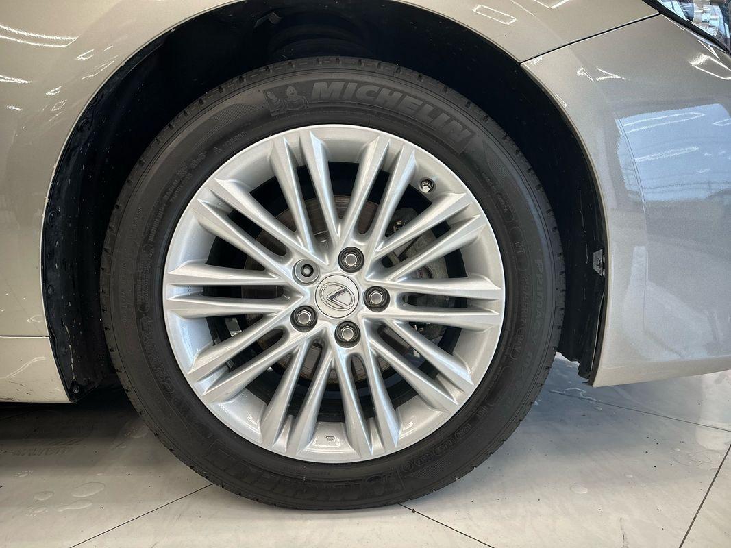 2016 Lexus ES 350 photo 45