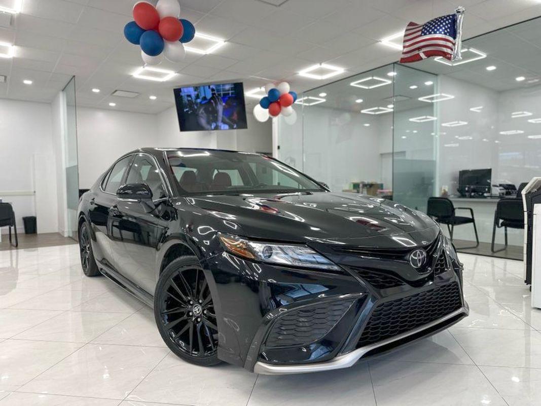 2022 Toyota Camry XSE photo 3