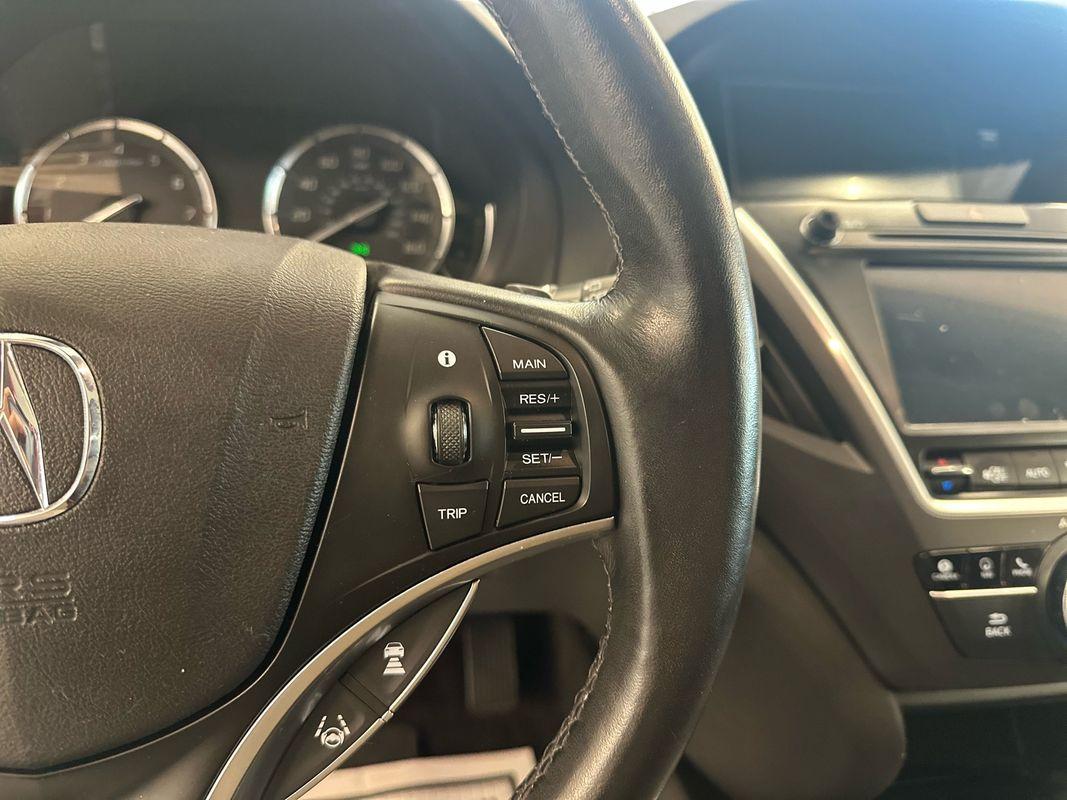 2018 Acura MDX SH-AWD Advance photo 17