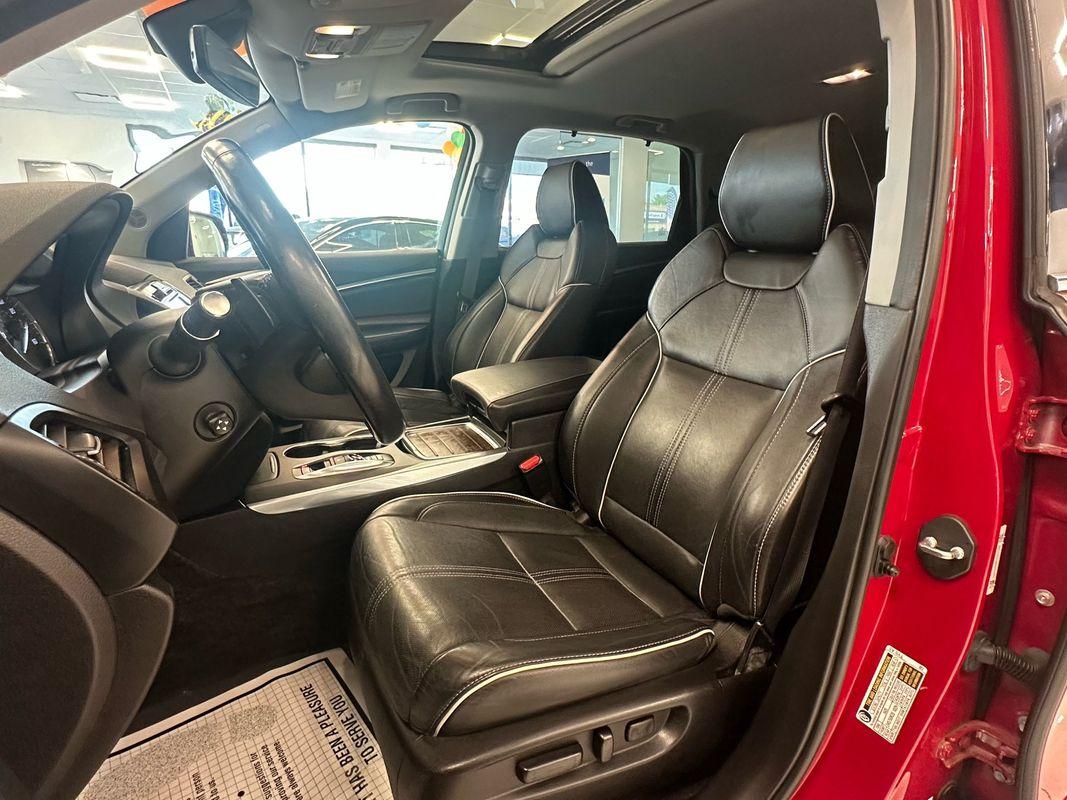 2018 Acura MDX SH-AWD Advance photo 19