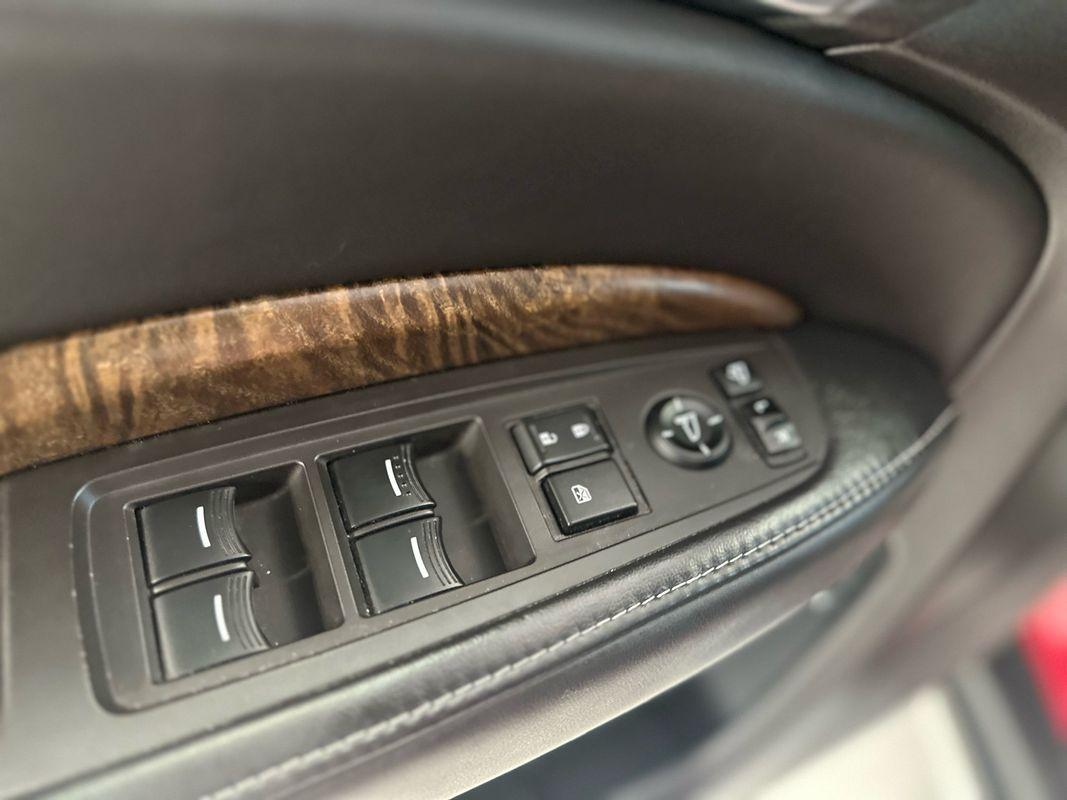 2018 Acura MDX SH-AWD Advance photo 25