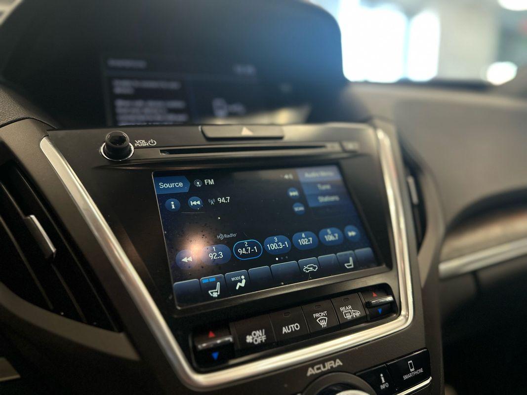 2018 Acura MDX SH-AWD Advance photo 31