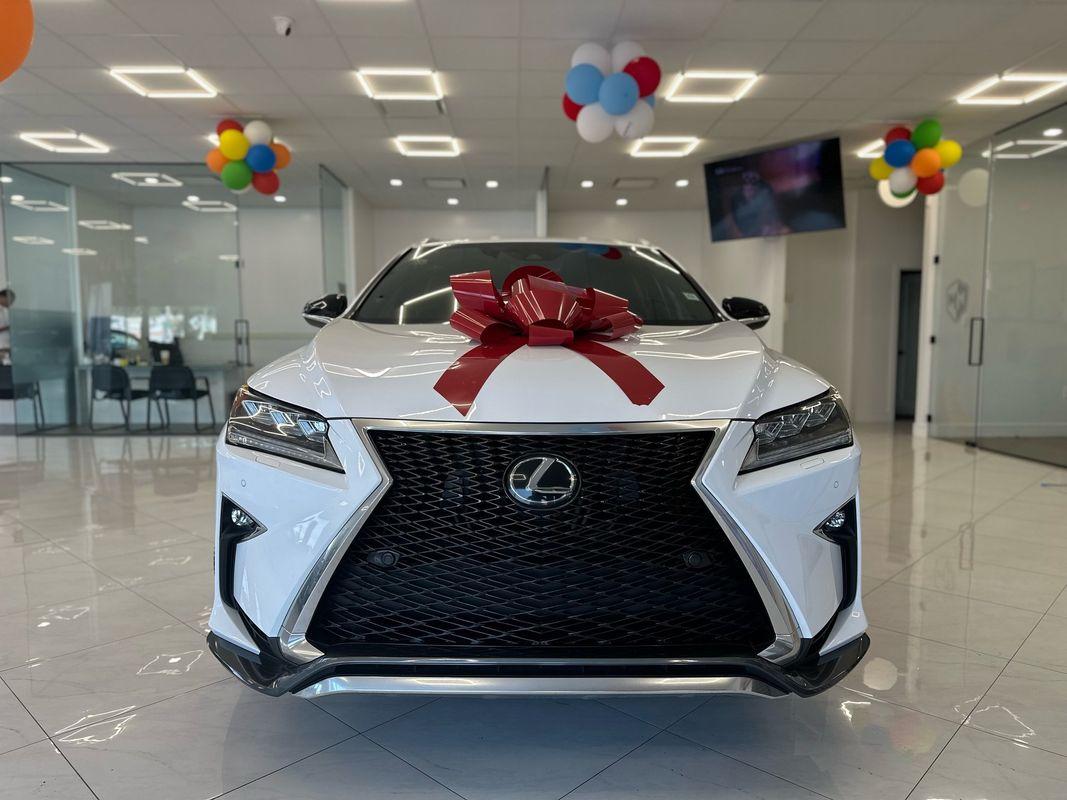 2017 Lexus RX 350 photo 2