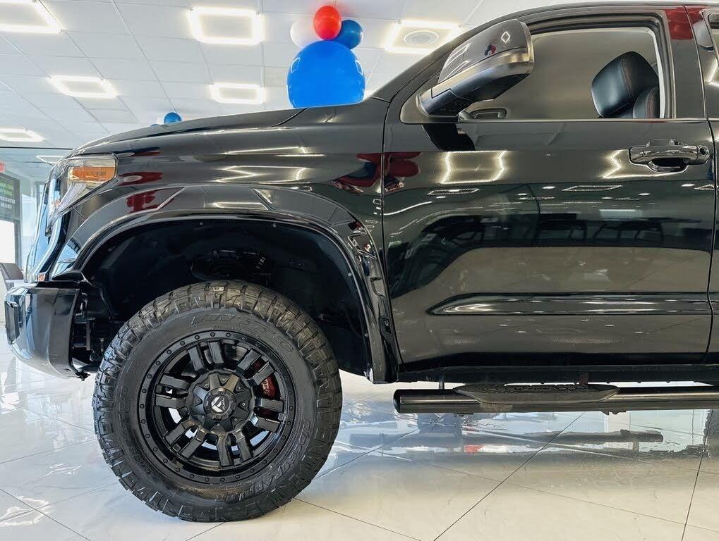 2016 Toyota Tundra SR5 CrewMax photo 11
