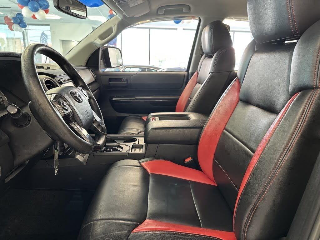 2016 Toyota Tundra SR5 CrewMax photo 13