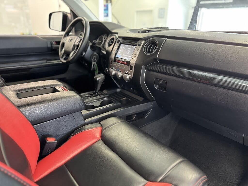 2016 Toyota Tundra SR5 CrewMax photo 15