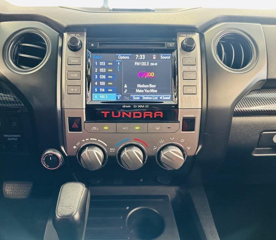 2016 Toyota Tundra SR5 CrewMax photo 21