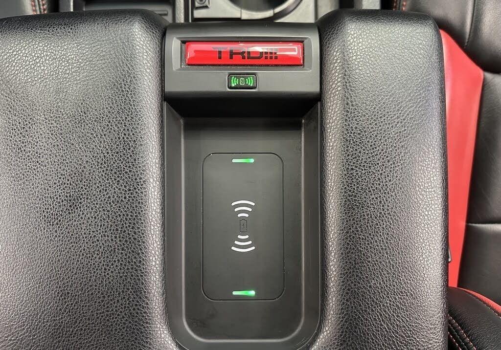 2016 Toyota Tundra SR5 CrewMax photo 22