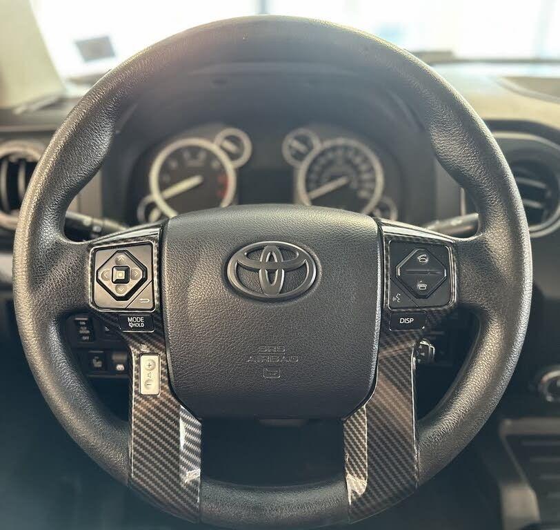 2016 Toyota Tundra SR5 CrewMax photo 26