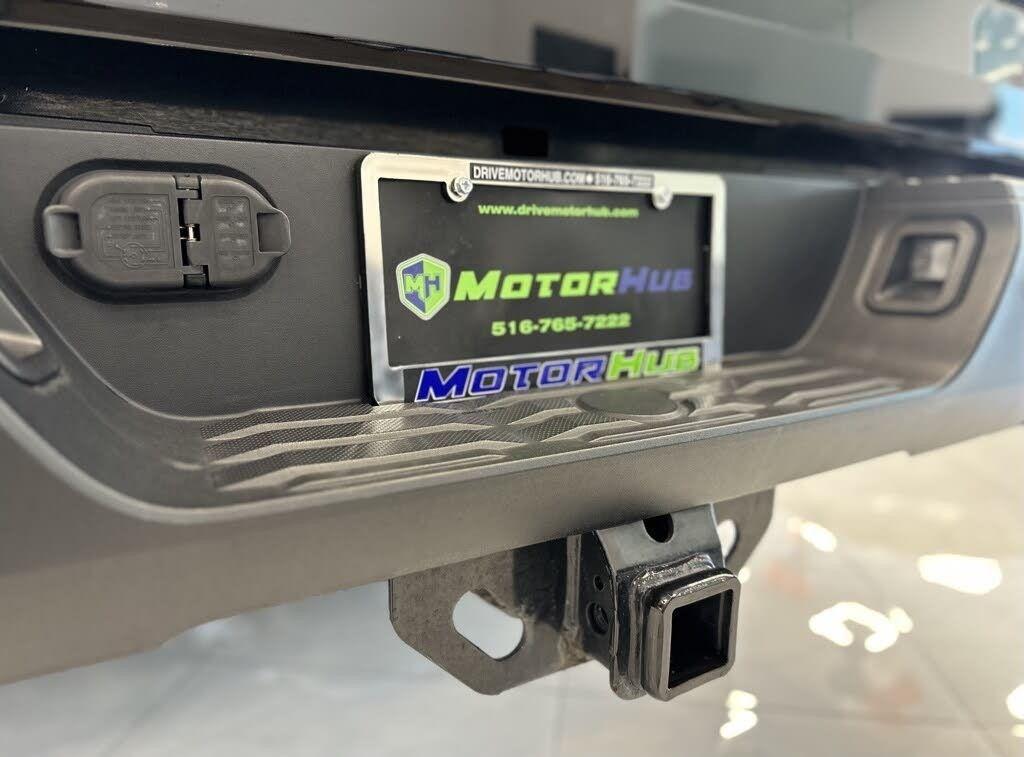 2016 Toyota Tundra SR5 CrewMax photo 28