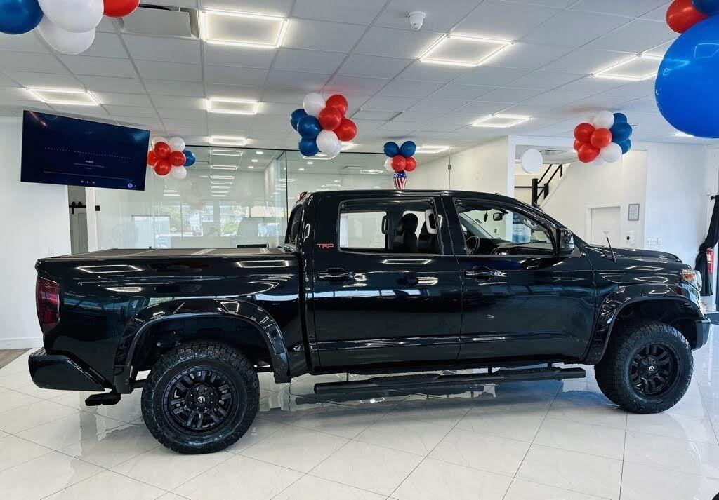 2016 Toyota Tundra SR5 CrewMax photo 8