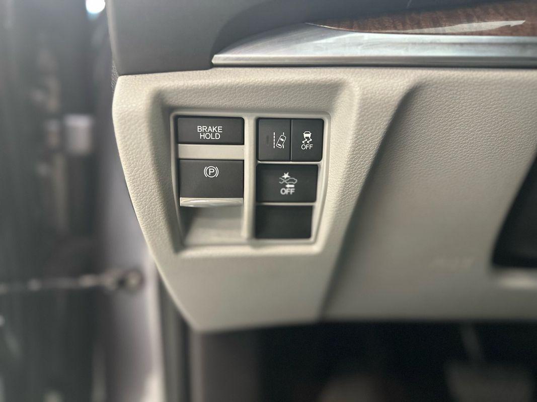2017 Acura MDX SH-AWD Technology photo 28