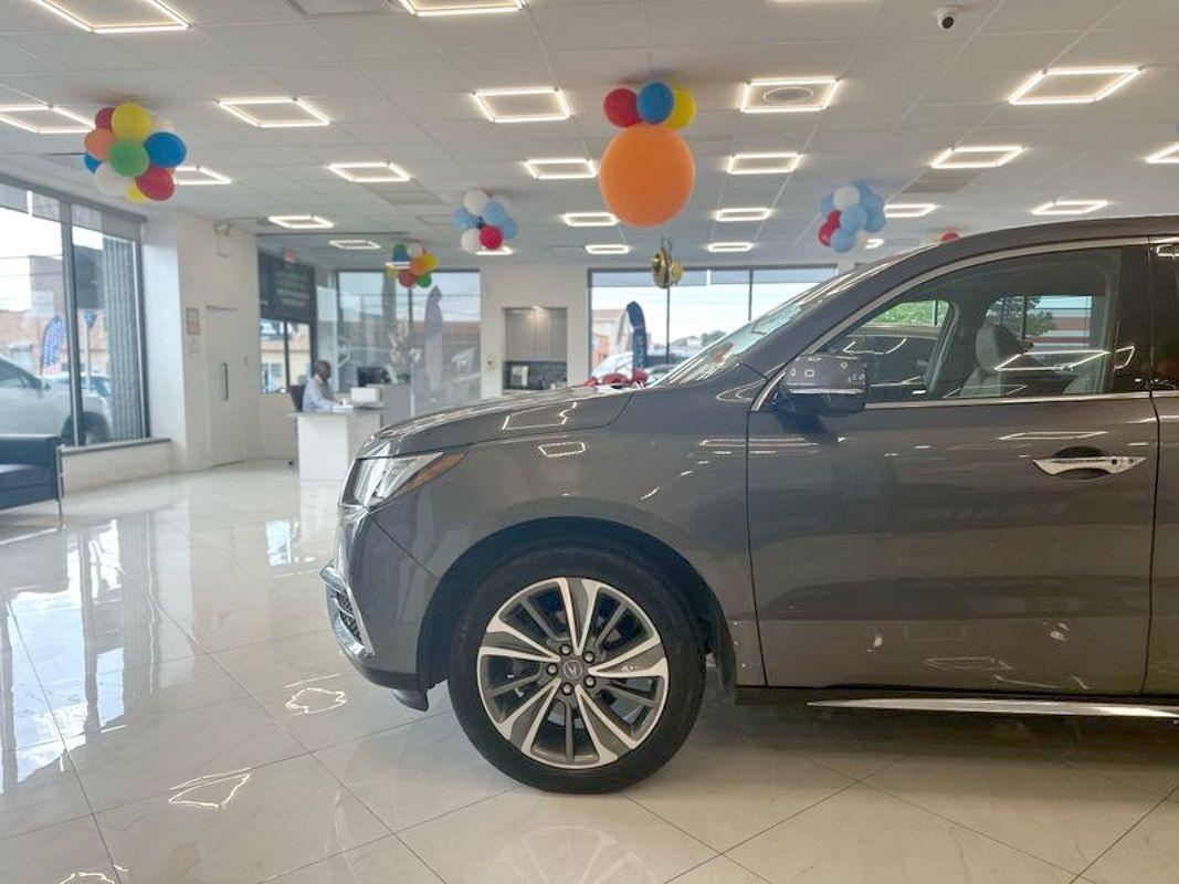 2017 Acura MDX SH-AWD Technology photo 5
