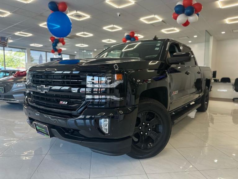 Used 2018 Chevrolet Silverado 1500 LTZ Z71 for sale Sold at MotorHub in Inwood NY