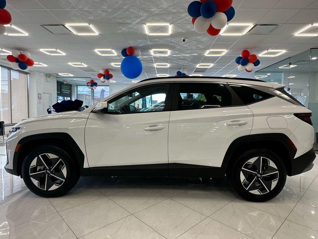 2025 Hyundai Tucson SEL photo 4